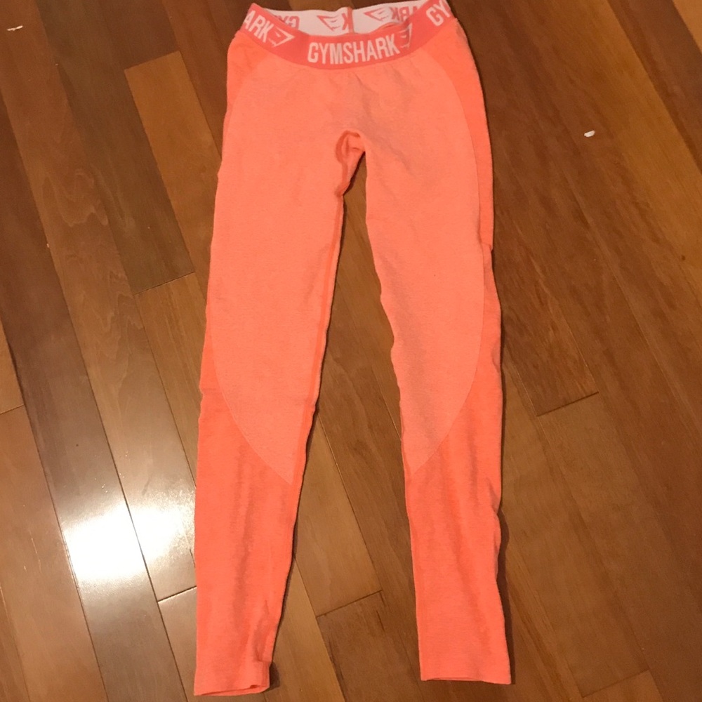 NWT GYMSHARK PEACH CORAL SMALL FLEX LEGGING